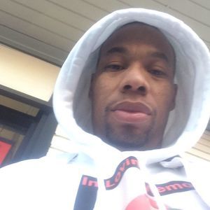 Meet your Posher, Carlos